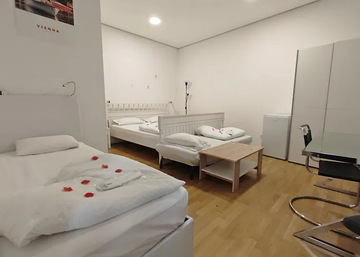 Schoenbrunn Quiet Retreats Homestay szállás *